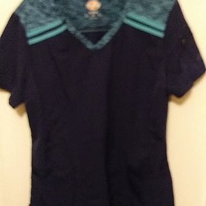 Scrubs tops size L